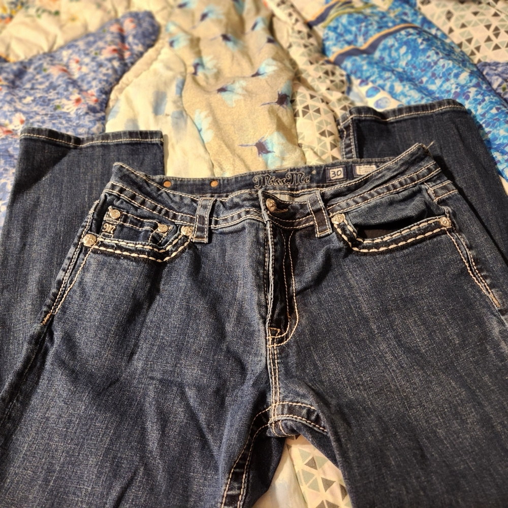 Miss Me Capri Jeans